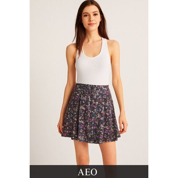 American Eagle Dresses & Skirts - American Eagle Gray Floral Skater Skirt | Button Front Detail | Stretch Cotton B